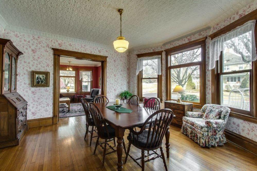 Harrison House Bed & Breakfast Naperville Exteriér fotografie
