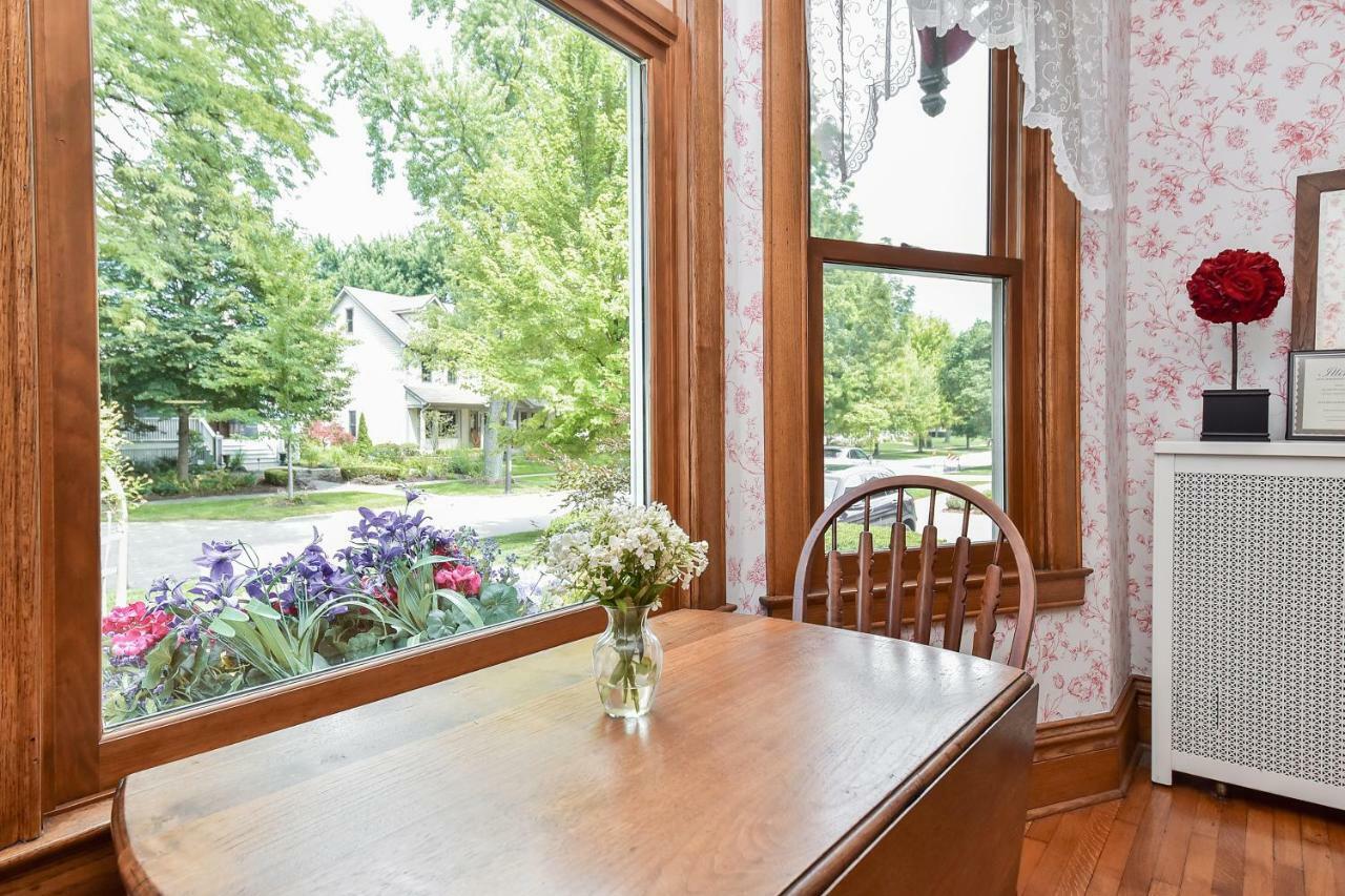 Harrison House Bed & Breakfast Naperville Exteriér fotografie